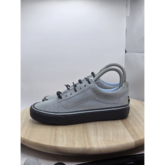 Vans Shoes - Womens size 6 - Vans Off The Wall, Gray Low Top Sneakers